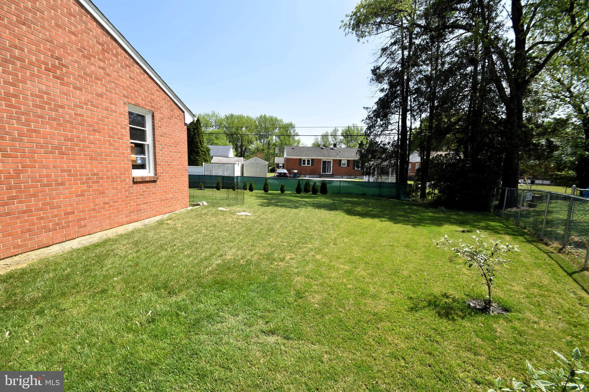 10 CASIMIR COURT
