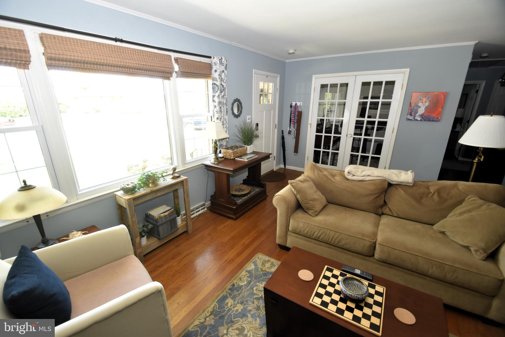10 CASIMIR COURT