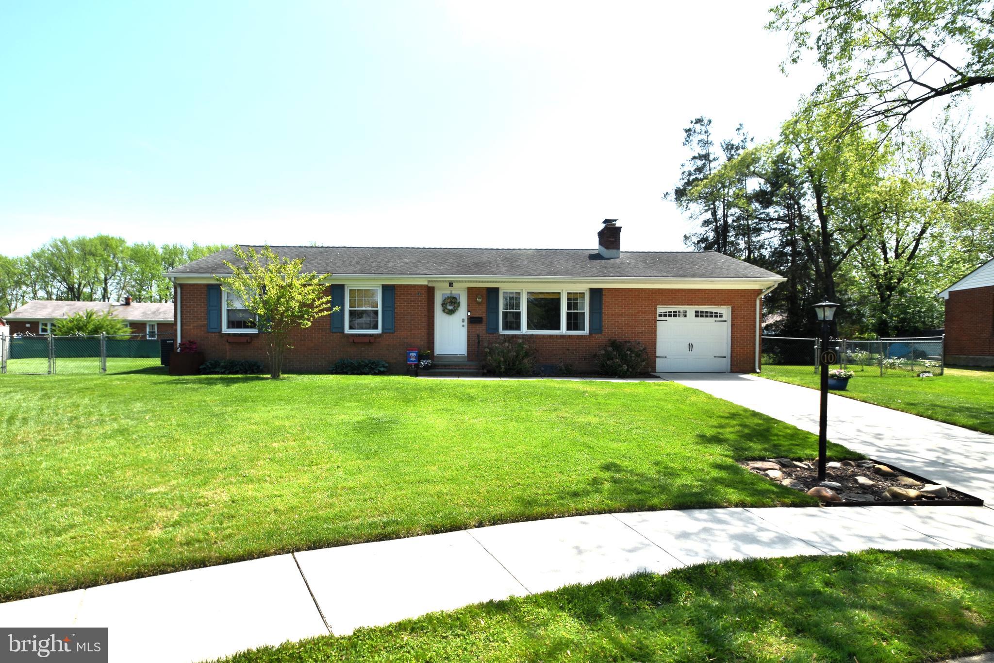 10 CASIMIR COURT