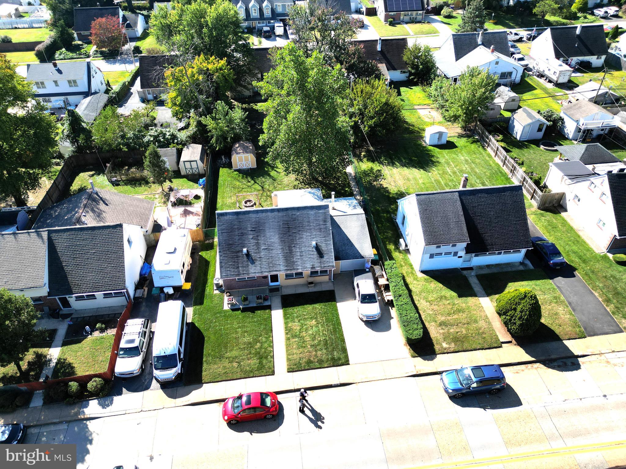 1512 FAULKLAND ROAD