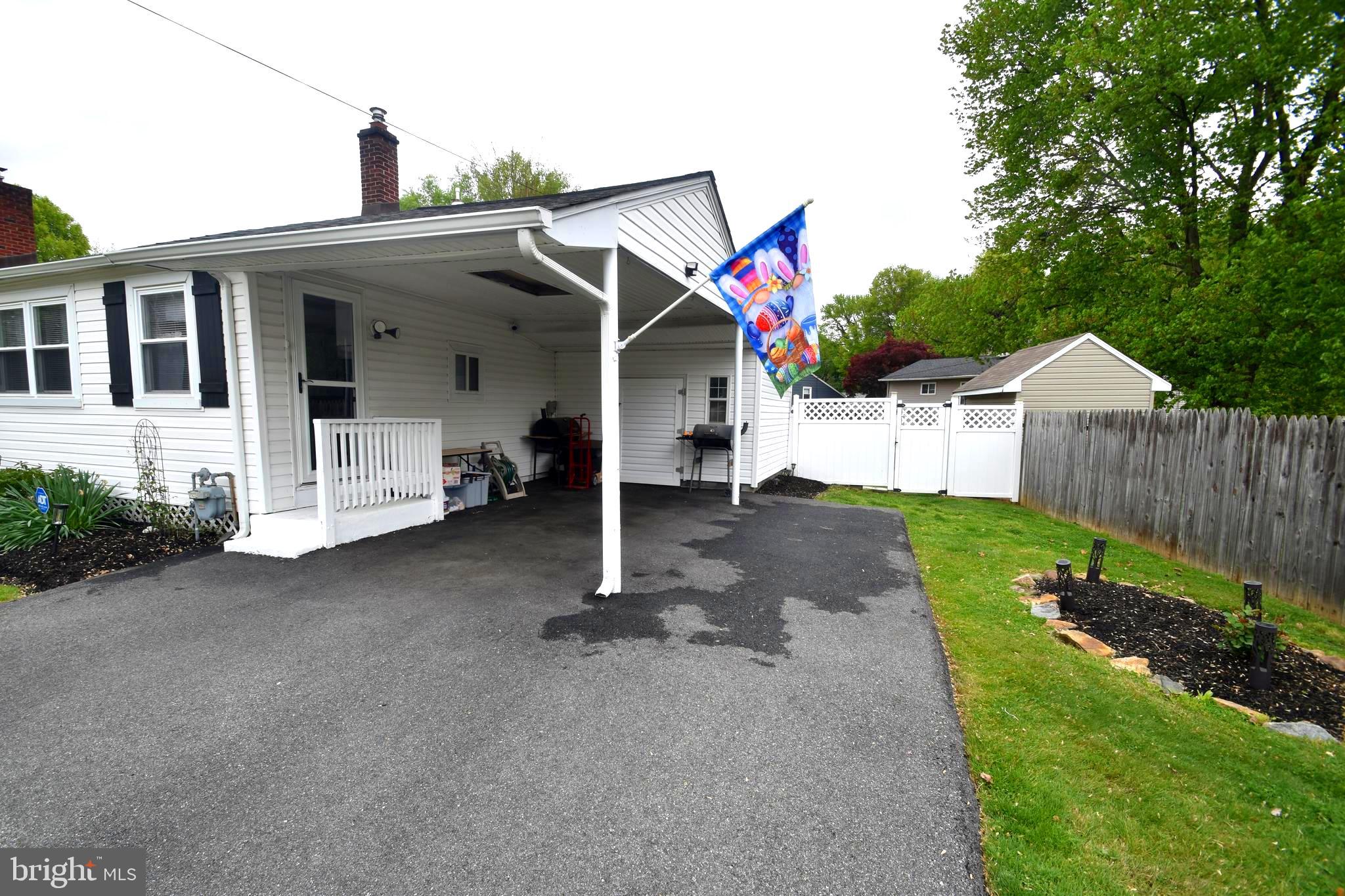 3 GRANVILLE LANE