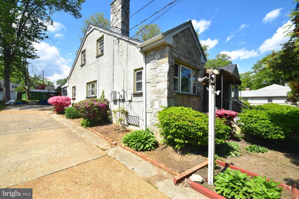 2038 MARSH ROAD