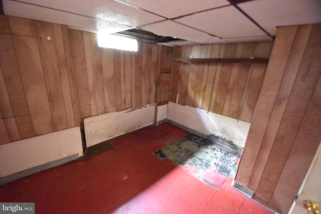 2038 MARSH ROAD
