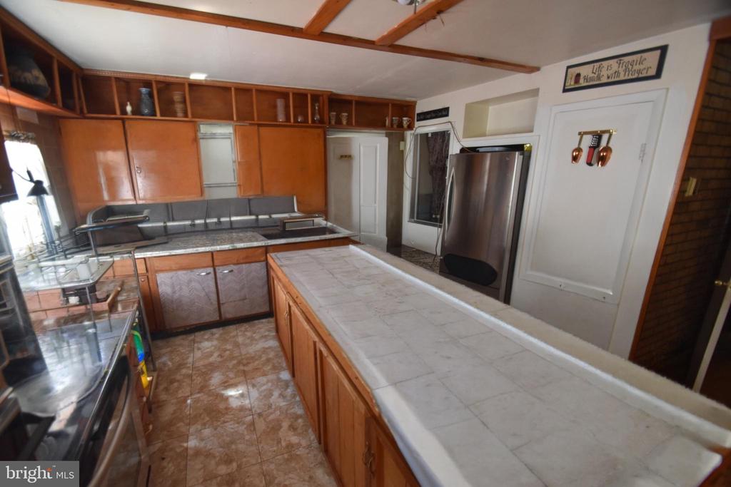 2038 MARSH ROAD