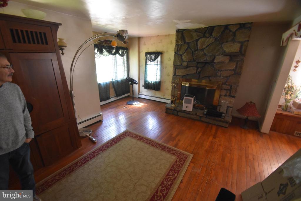 2038 MARSH ROAD