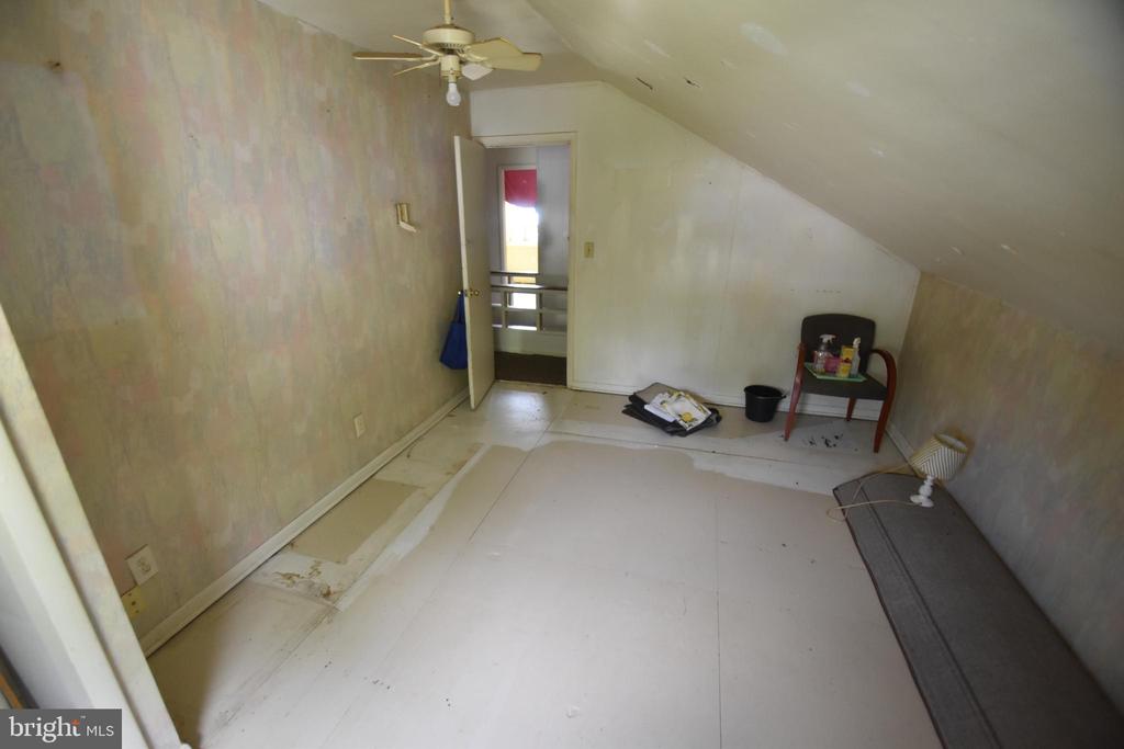 2038 MARSH ROAD