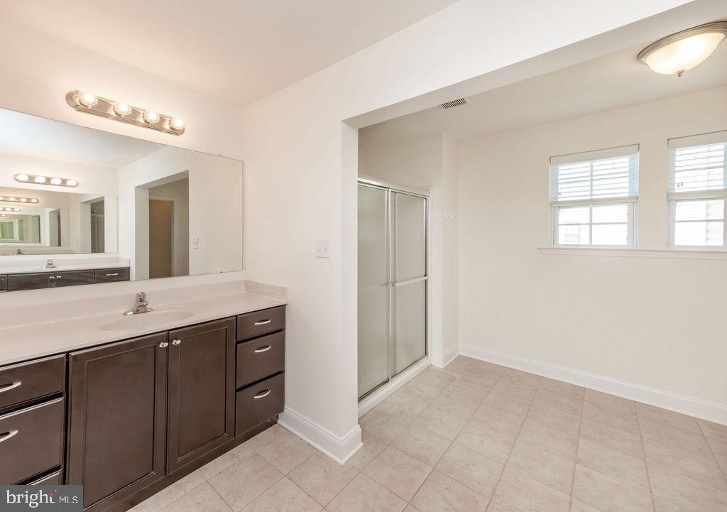 2707 HENRY MOORE LANE