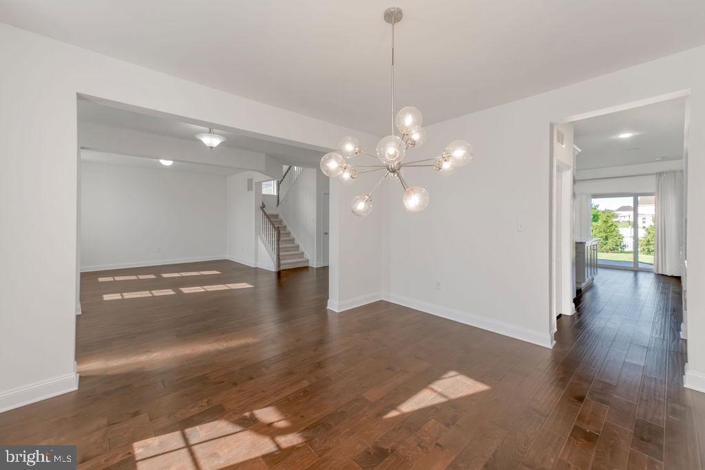 2707 HENRY MOORE LANE