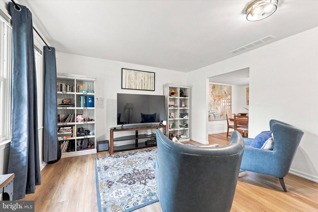 105 CHESTNUT AVENUE