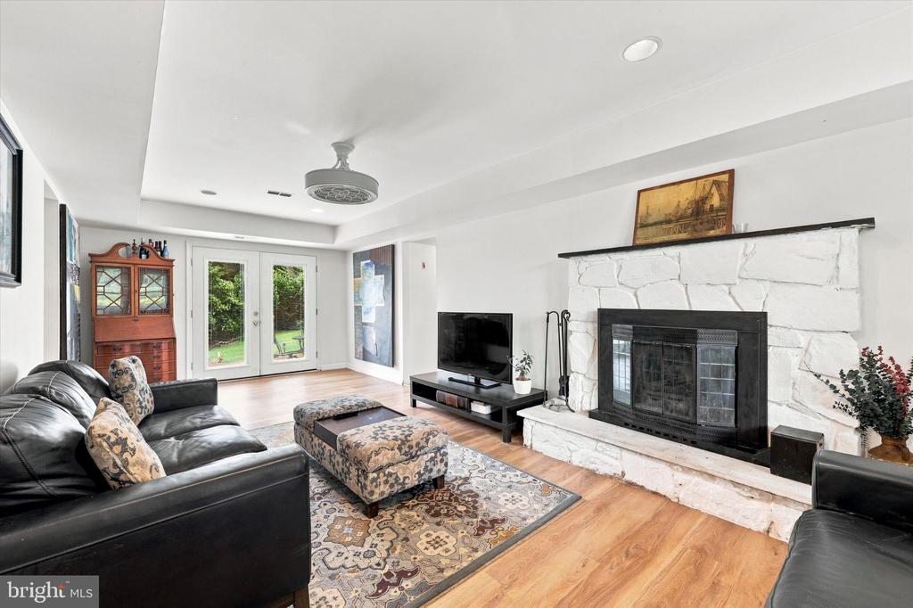 105 CHESTNUT AVENUE