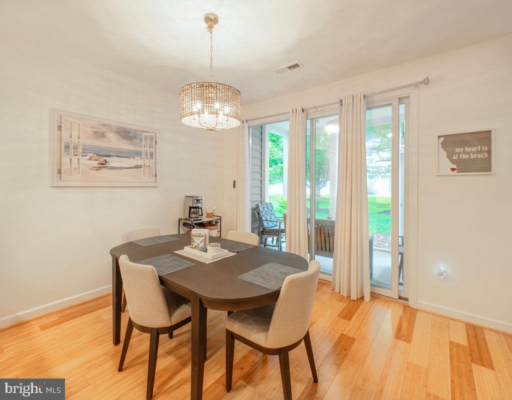 2 SMITHFIELD COURT 103