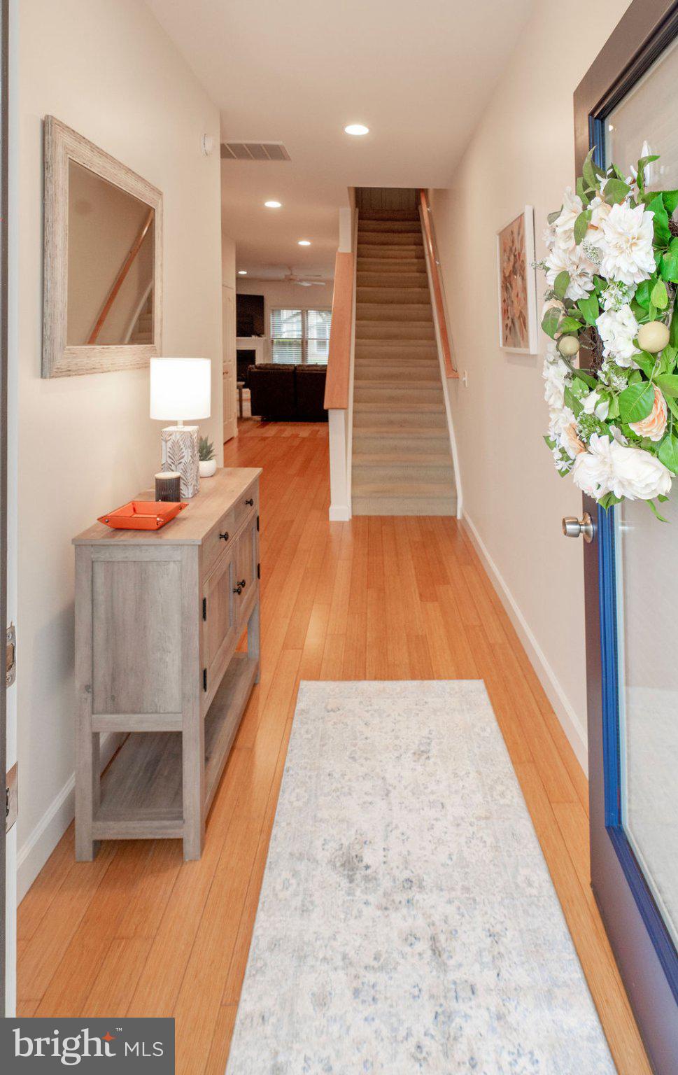 2 SMITHFIELD COURT 103