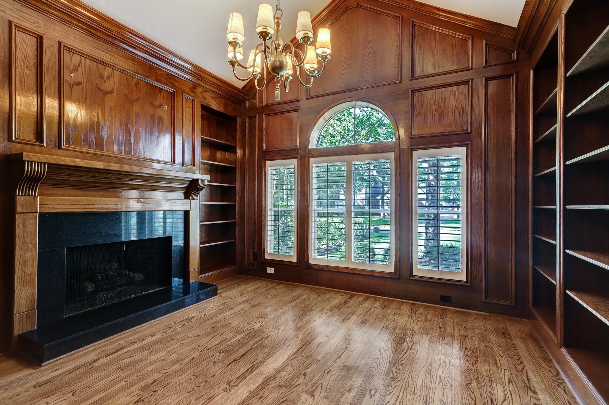 13419 Amber Queen Lane