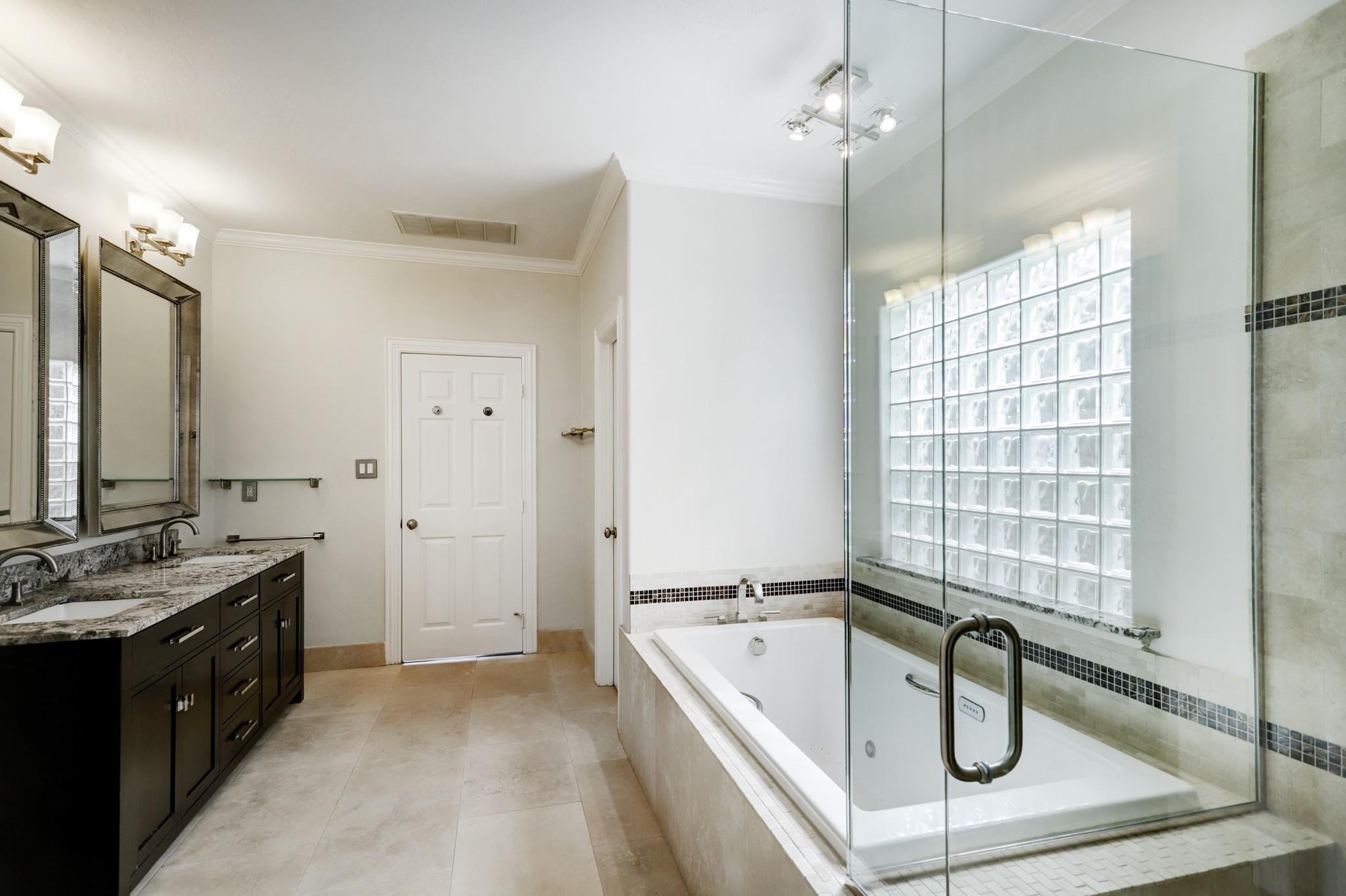 13419 Amber Queen Lane