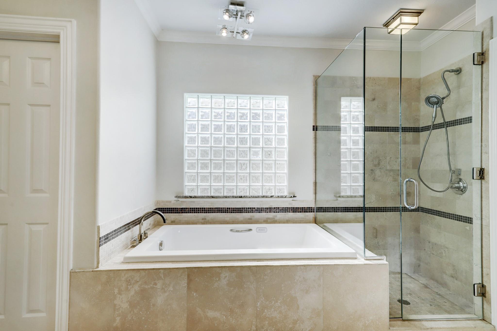 13419 Amber Queen Lane