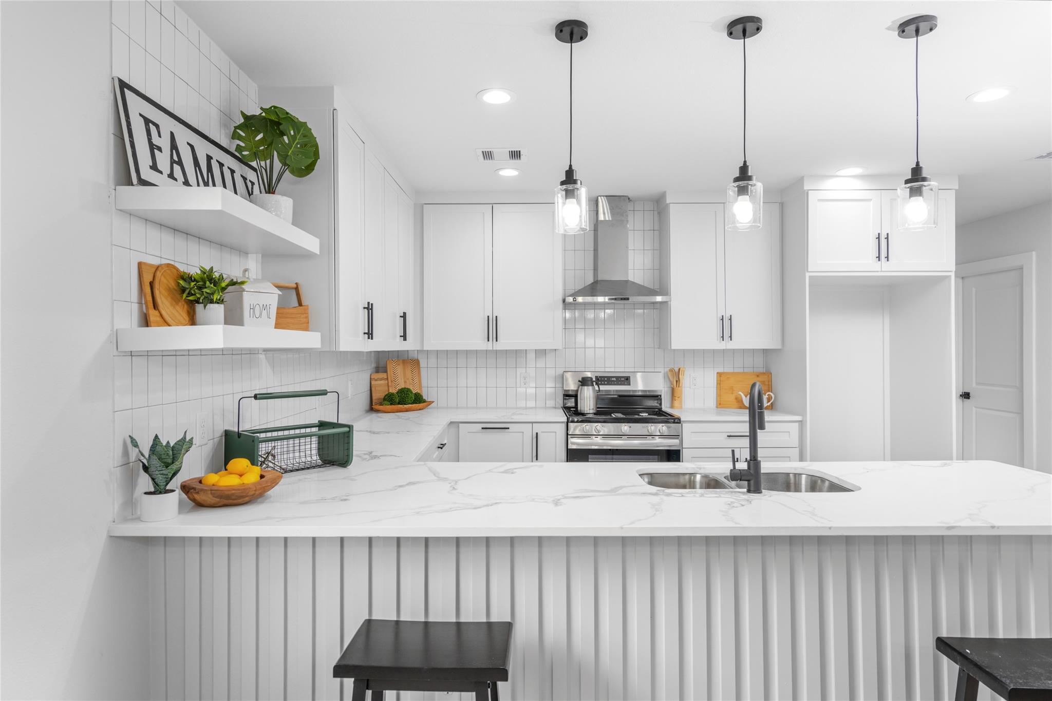 7422 Mckinney Street