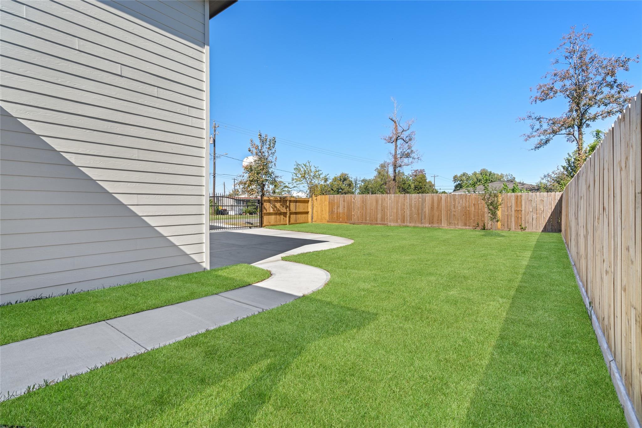 813 Barbara Mae Street