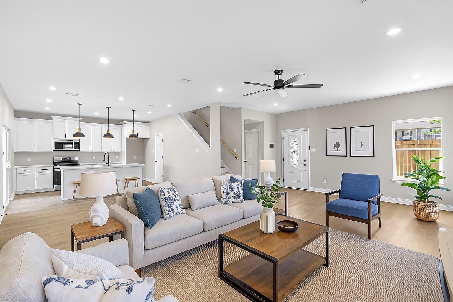 813 Barbara Mae Street