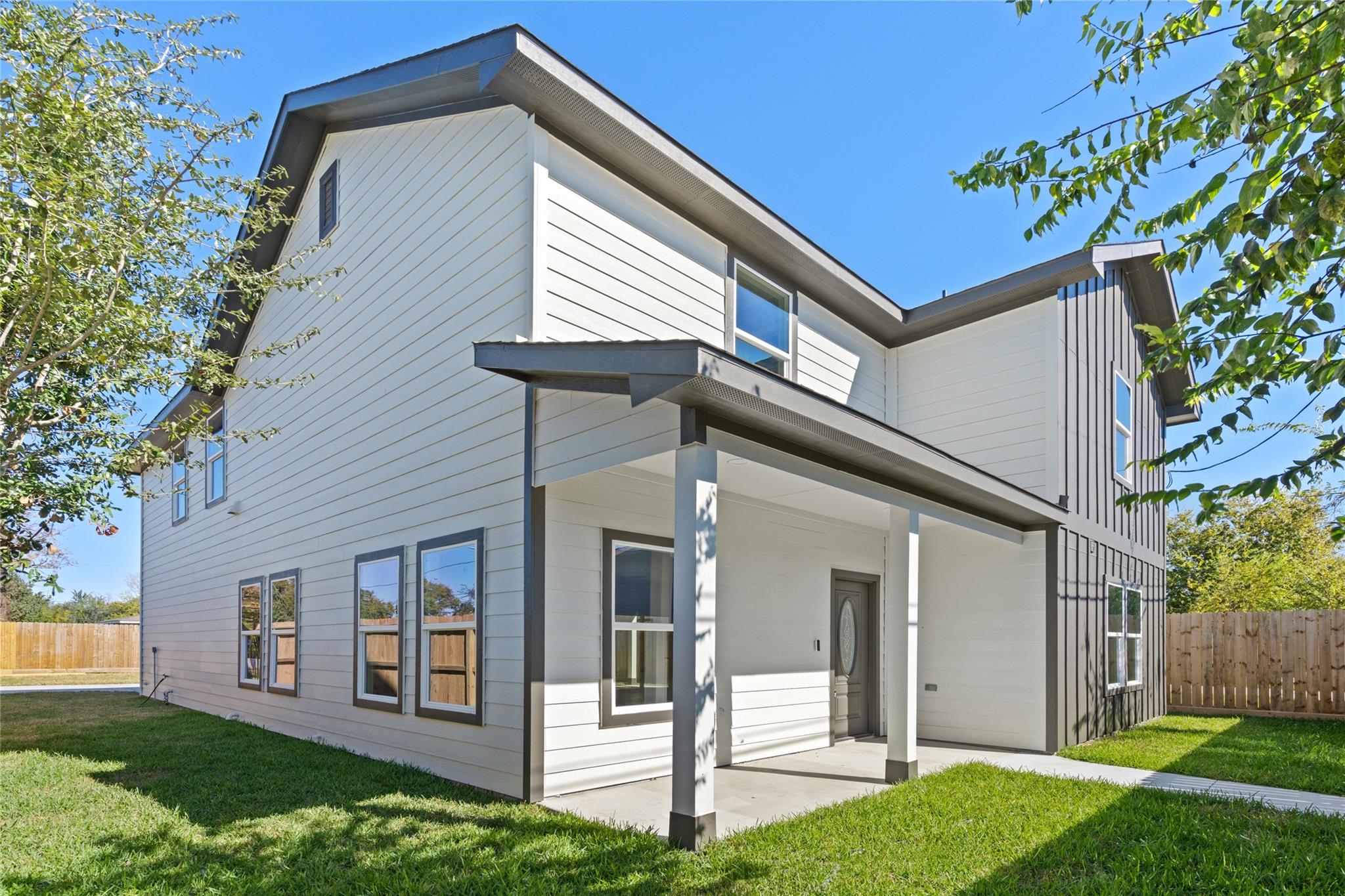 813 Barbara Mae Street