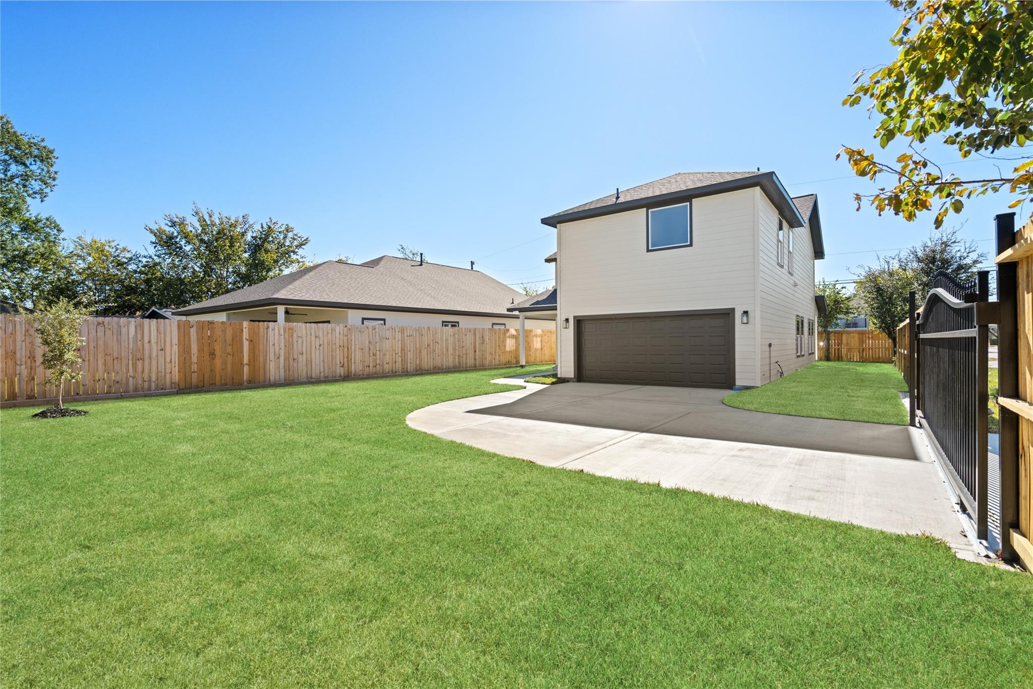 813 Barbara Mae Street