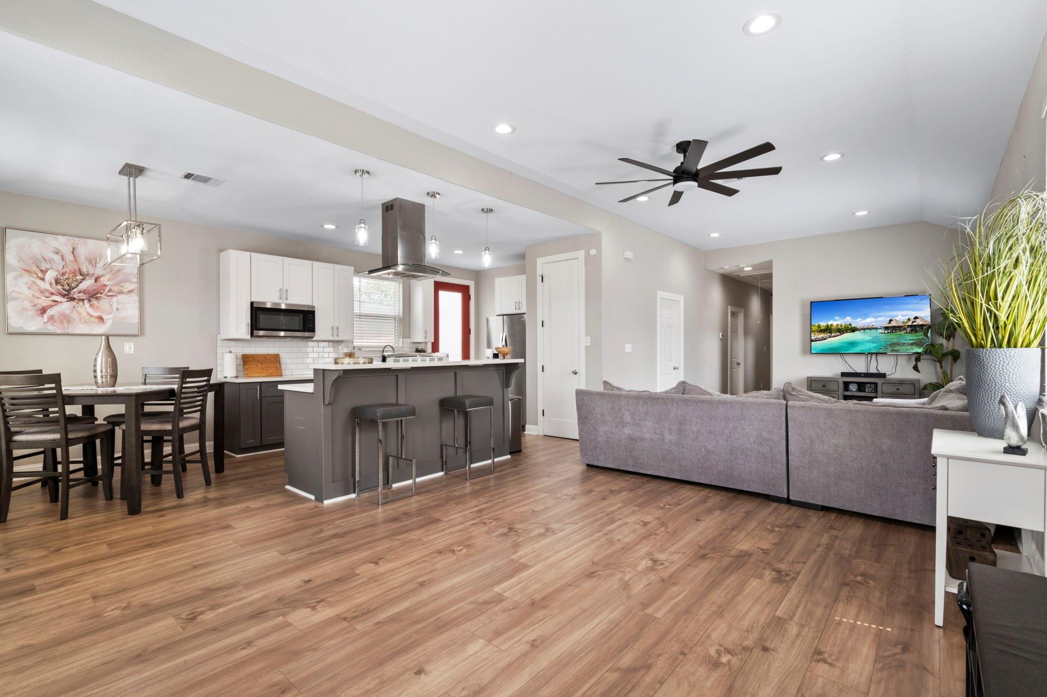 7393 Fairway Drive # B, Houston Unit: B