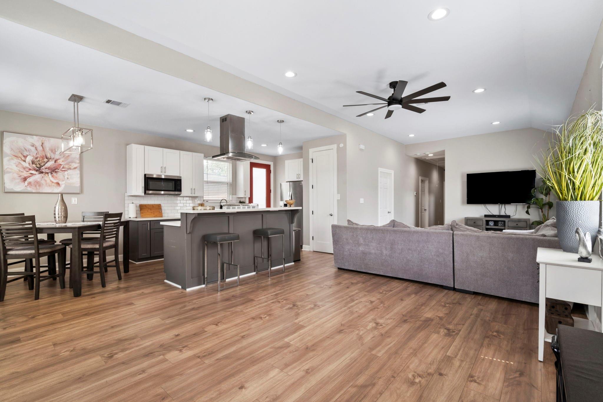 7393 Fairway Drive # B, Houston Unit: B