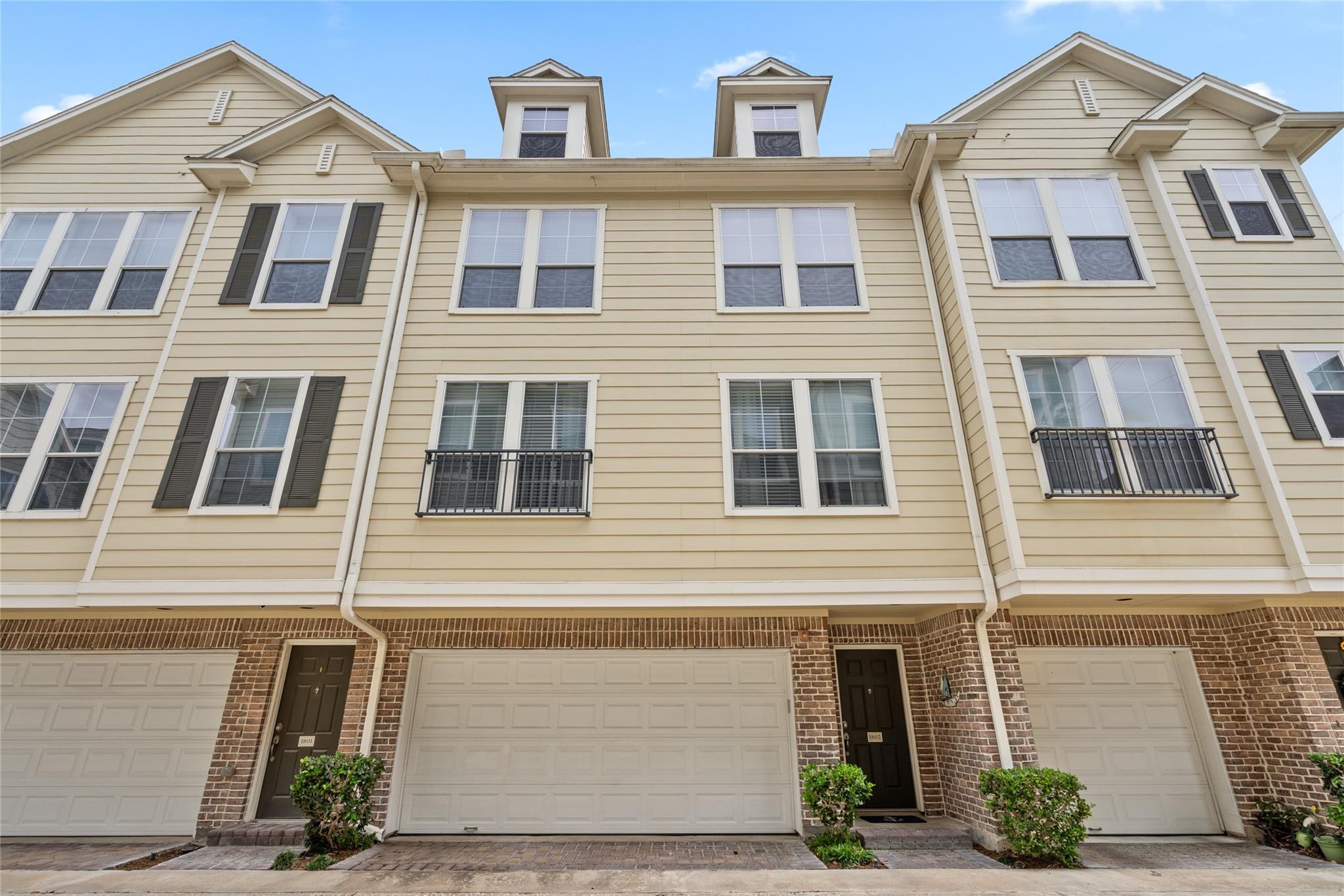 3001 Murworth Drive # 1802