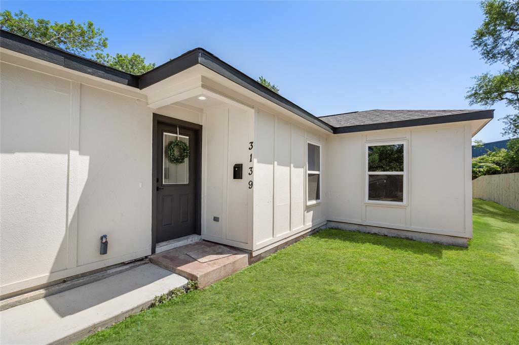 3139 Pecan Street