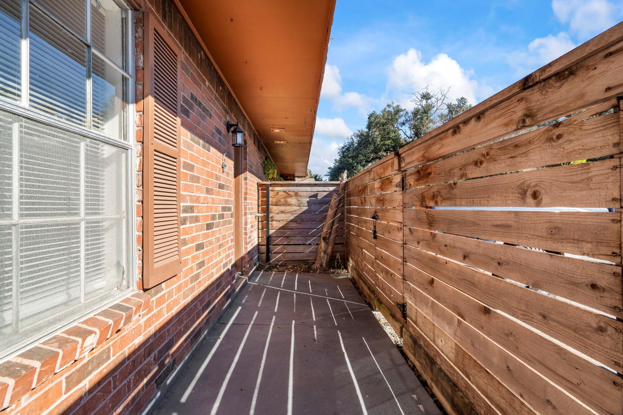 9303 Hammerly Boulevard # 1002