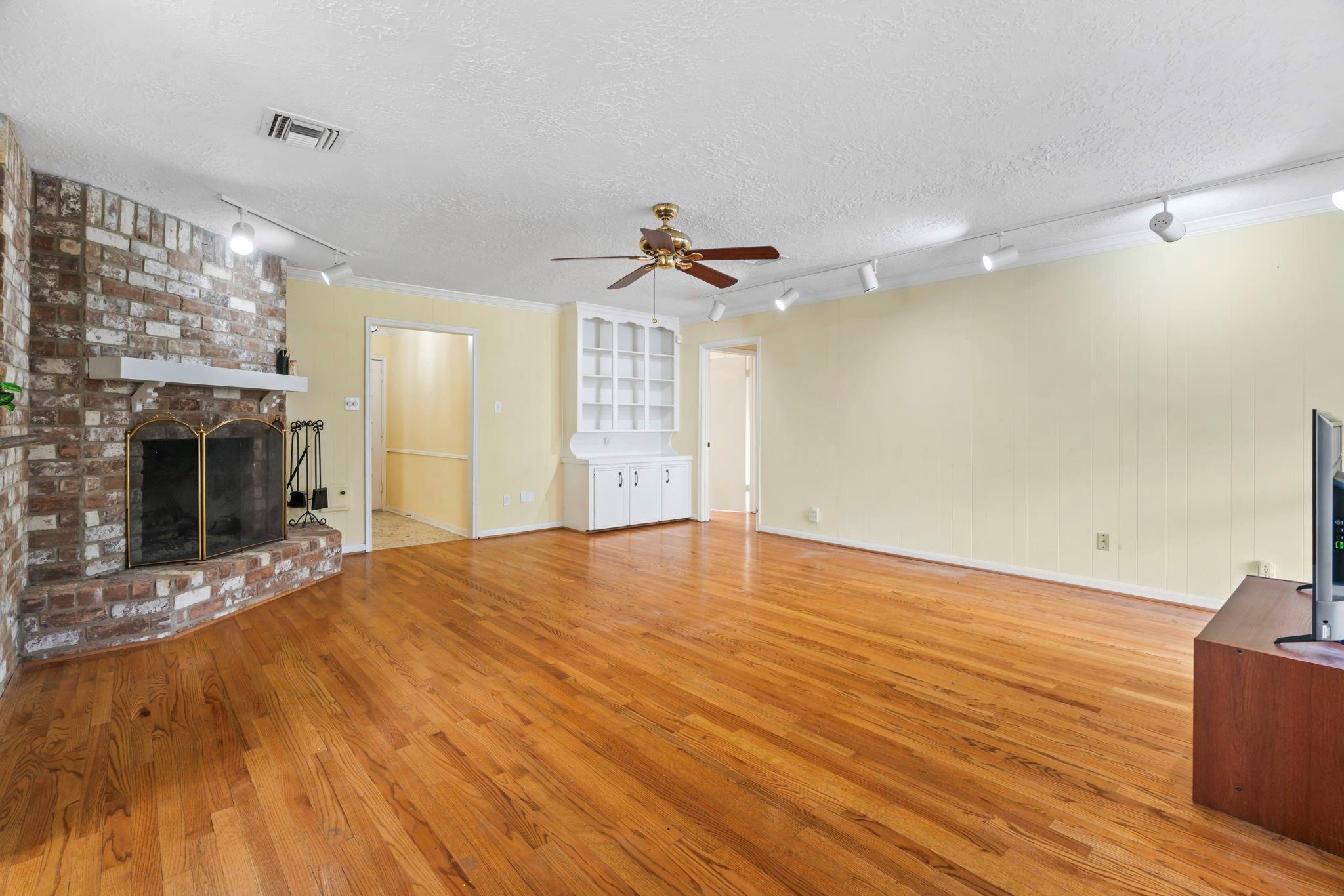 2731 Manila Lane