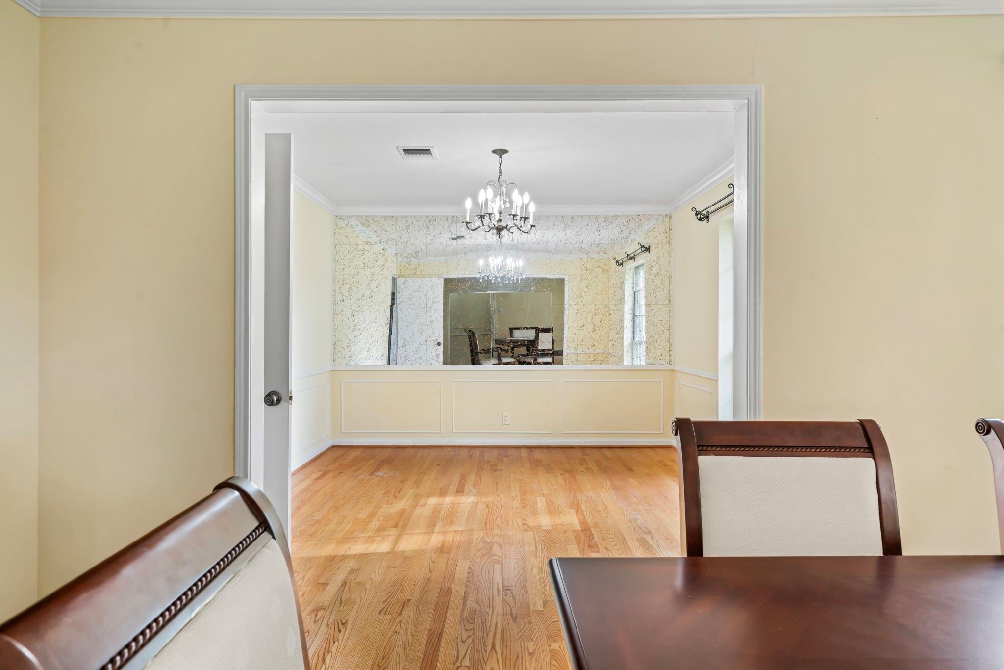 2731 Manila Lane