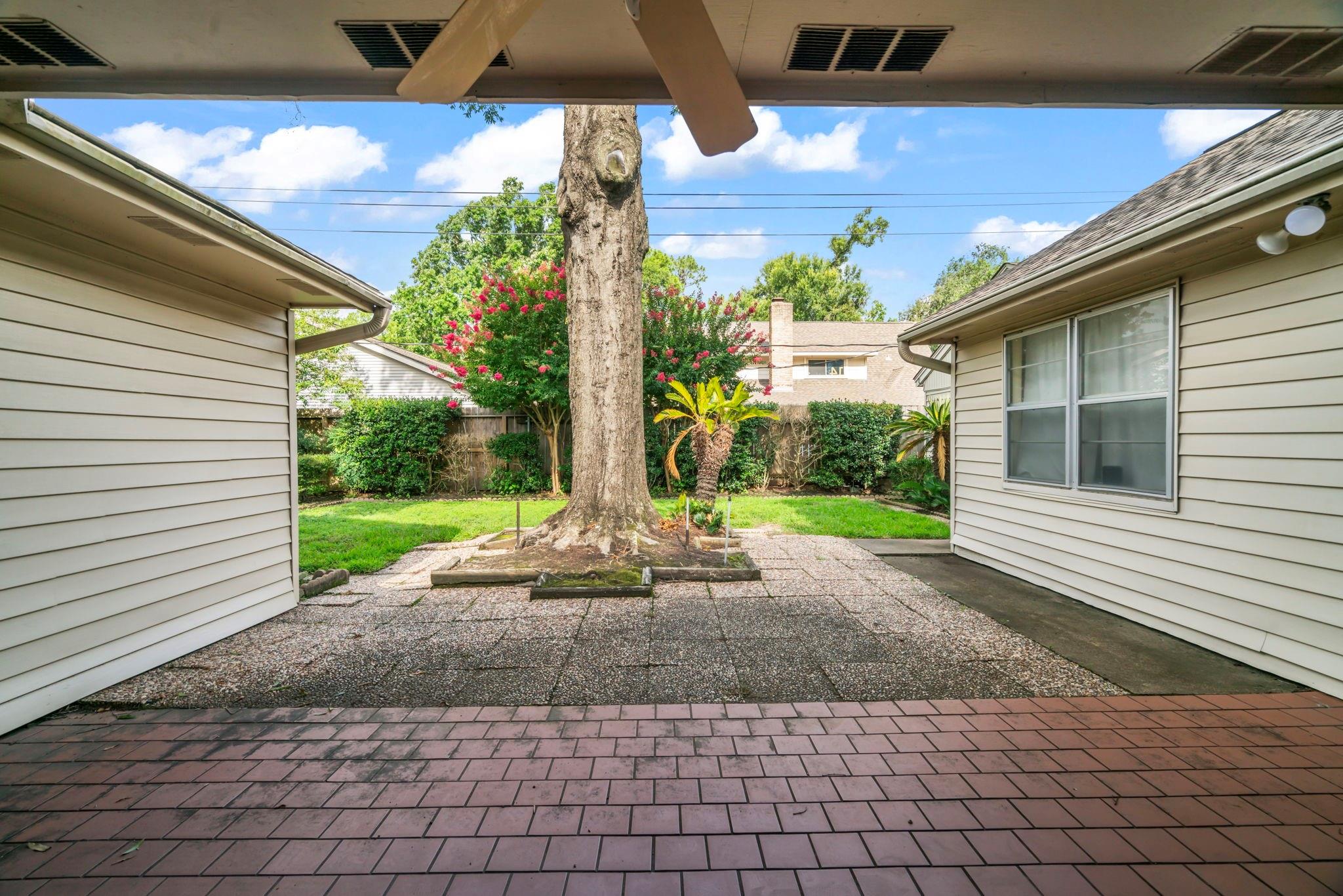 2731 Manila Lane