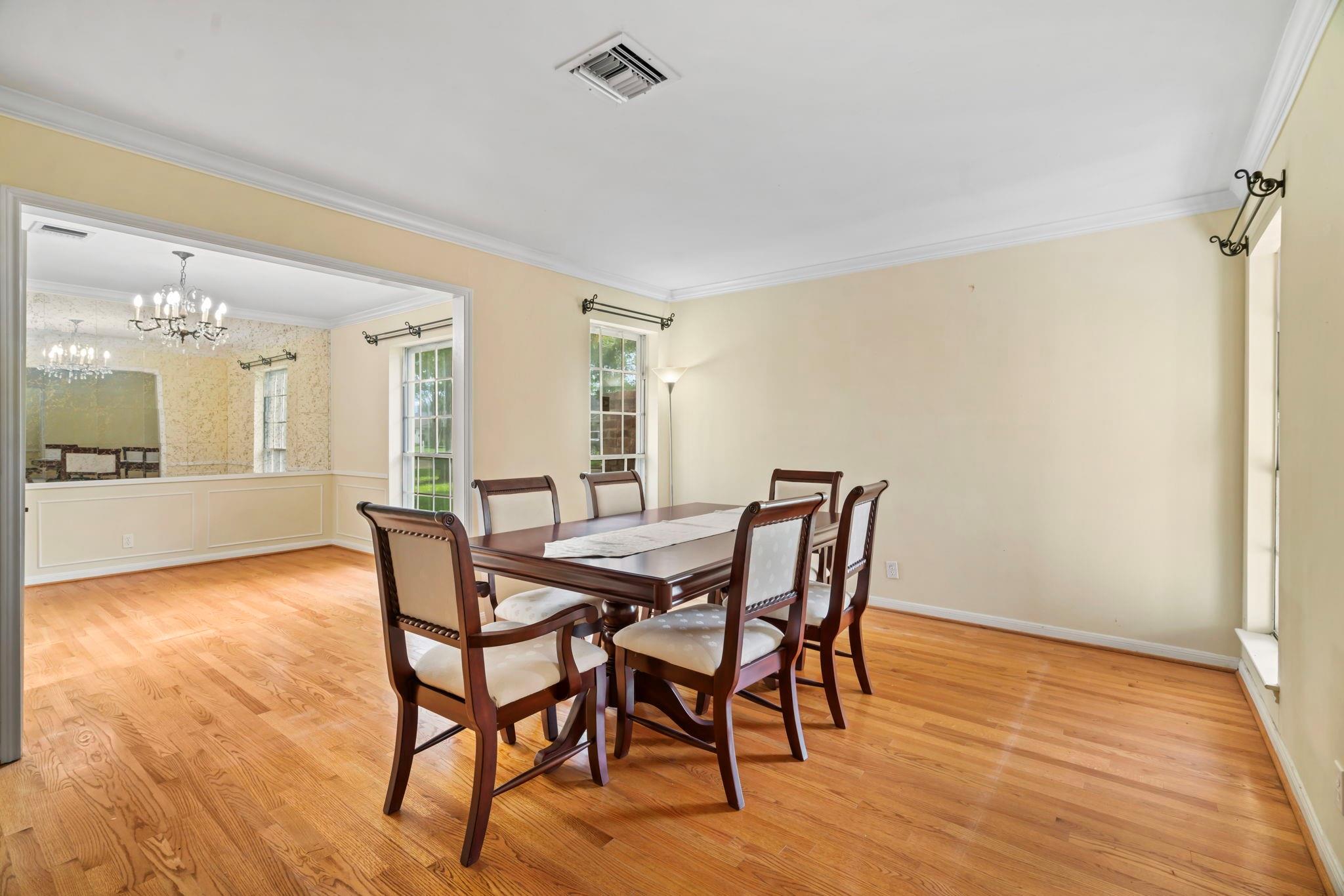2731 Manila Lane