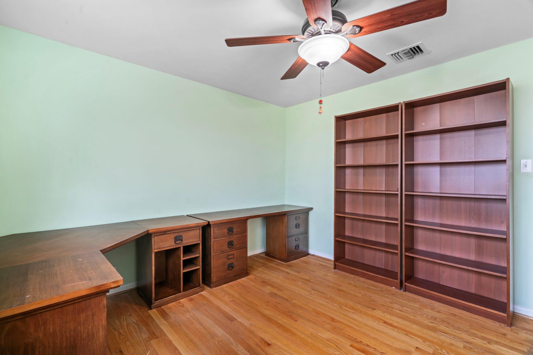 2731 Manila Lane