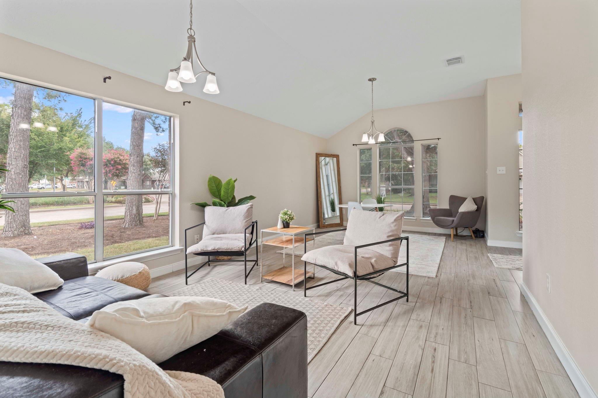 2402 Deerfield Drive