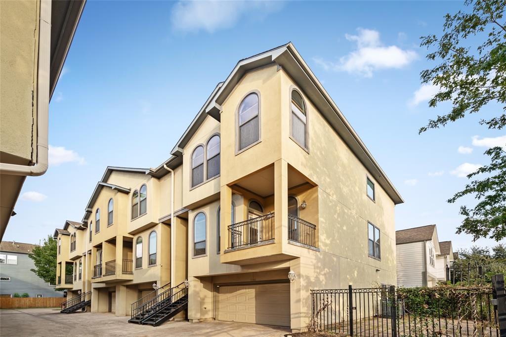 2501 Dallas Street
