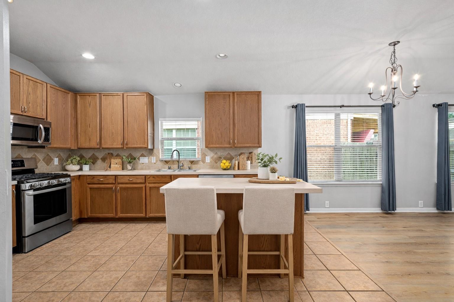 16527 Aberdeen Green Drive