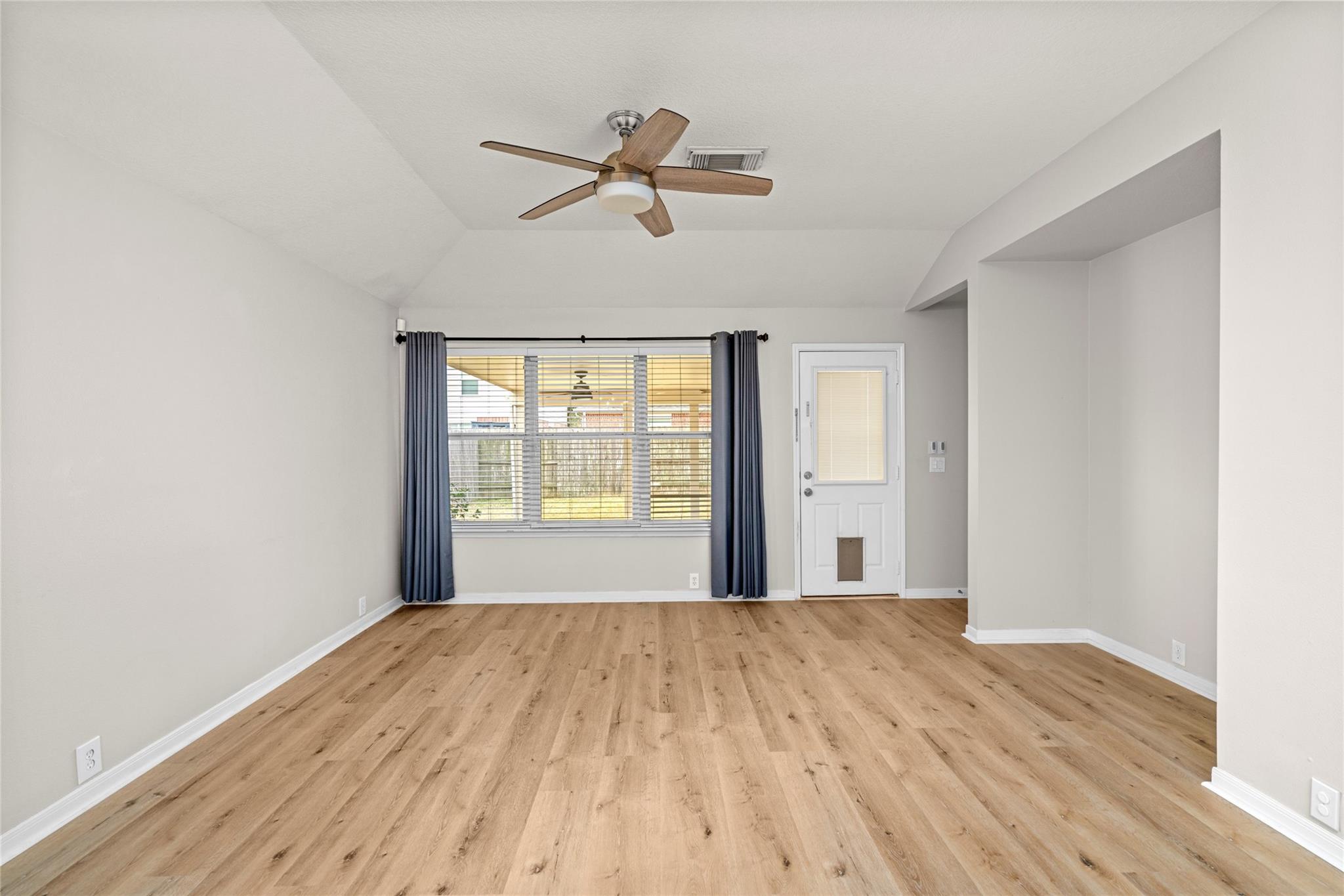 16527 Aberdeen Green Drive