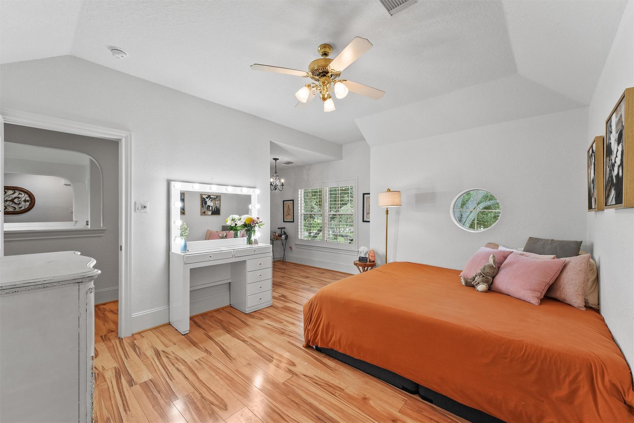 22415 Elizabeth Place Court