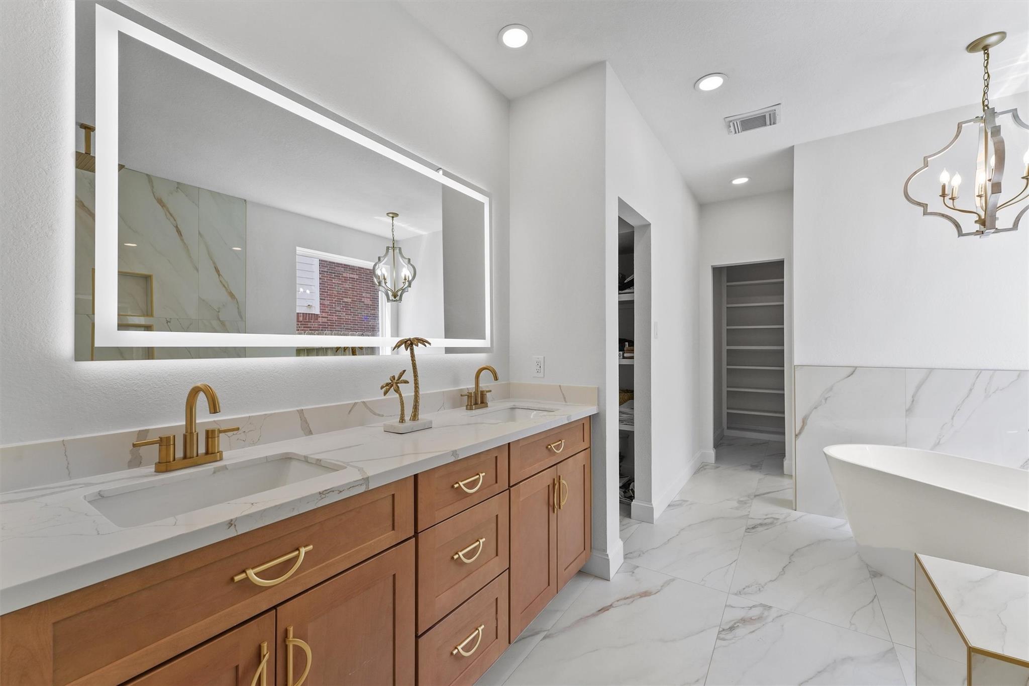 22415 Elizabeth Place Court