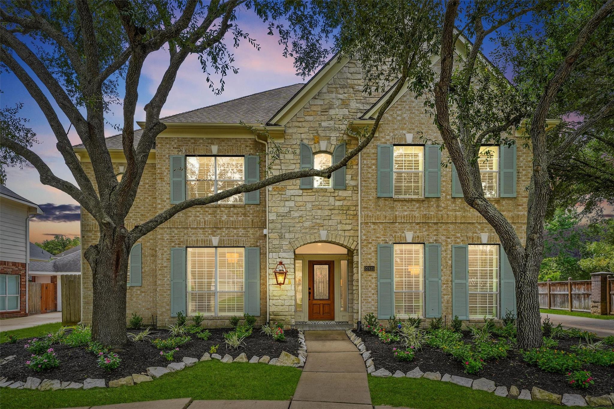 22415 Elizabeth Place Court