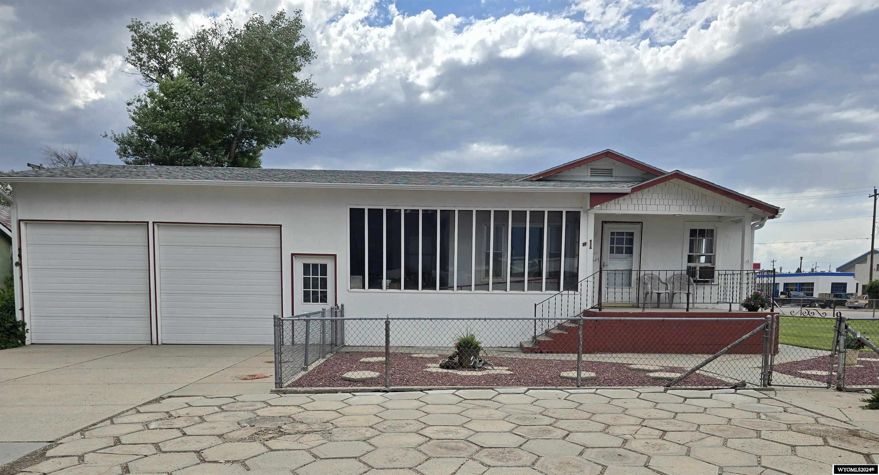 1 S Colorado Avenue