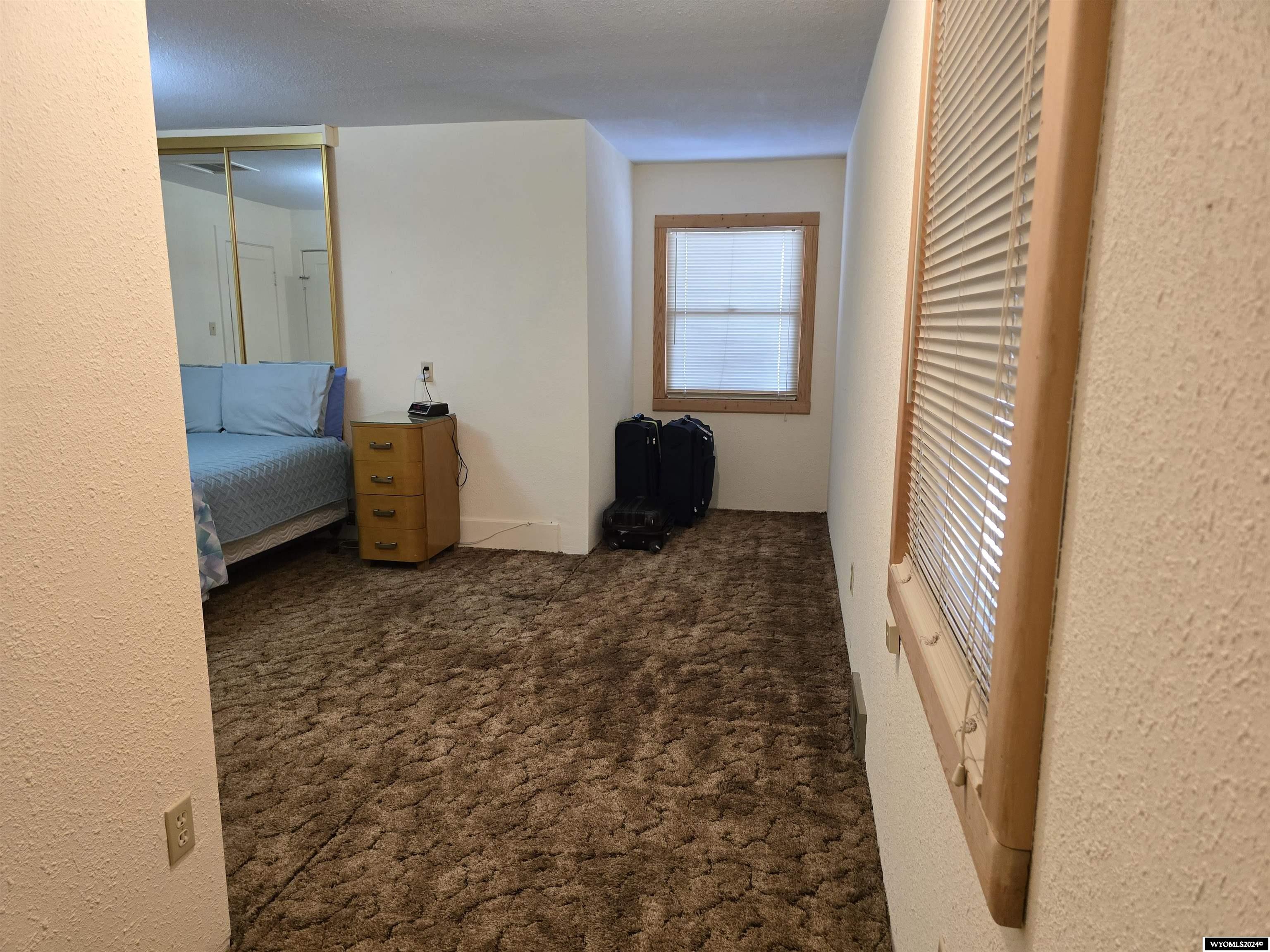 1 S Colorado Avenue