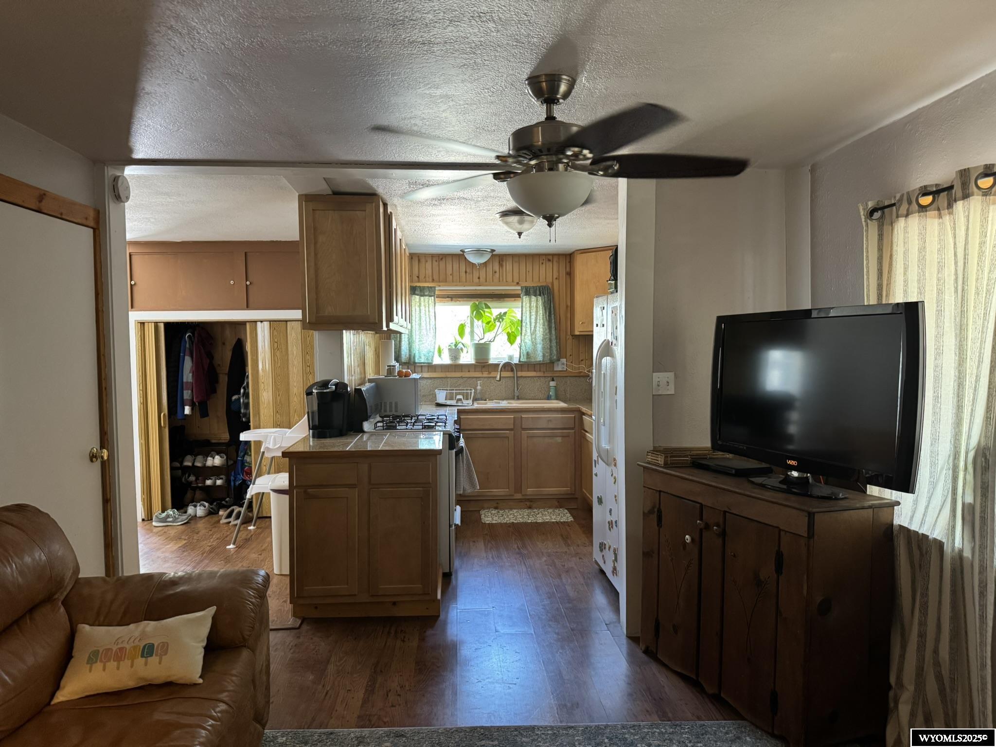 100 S Laramie Avenue