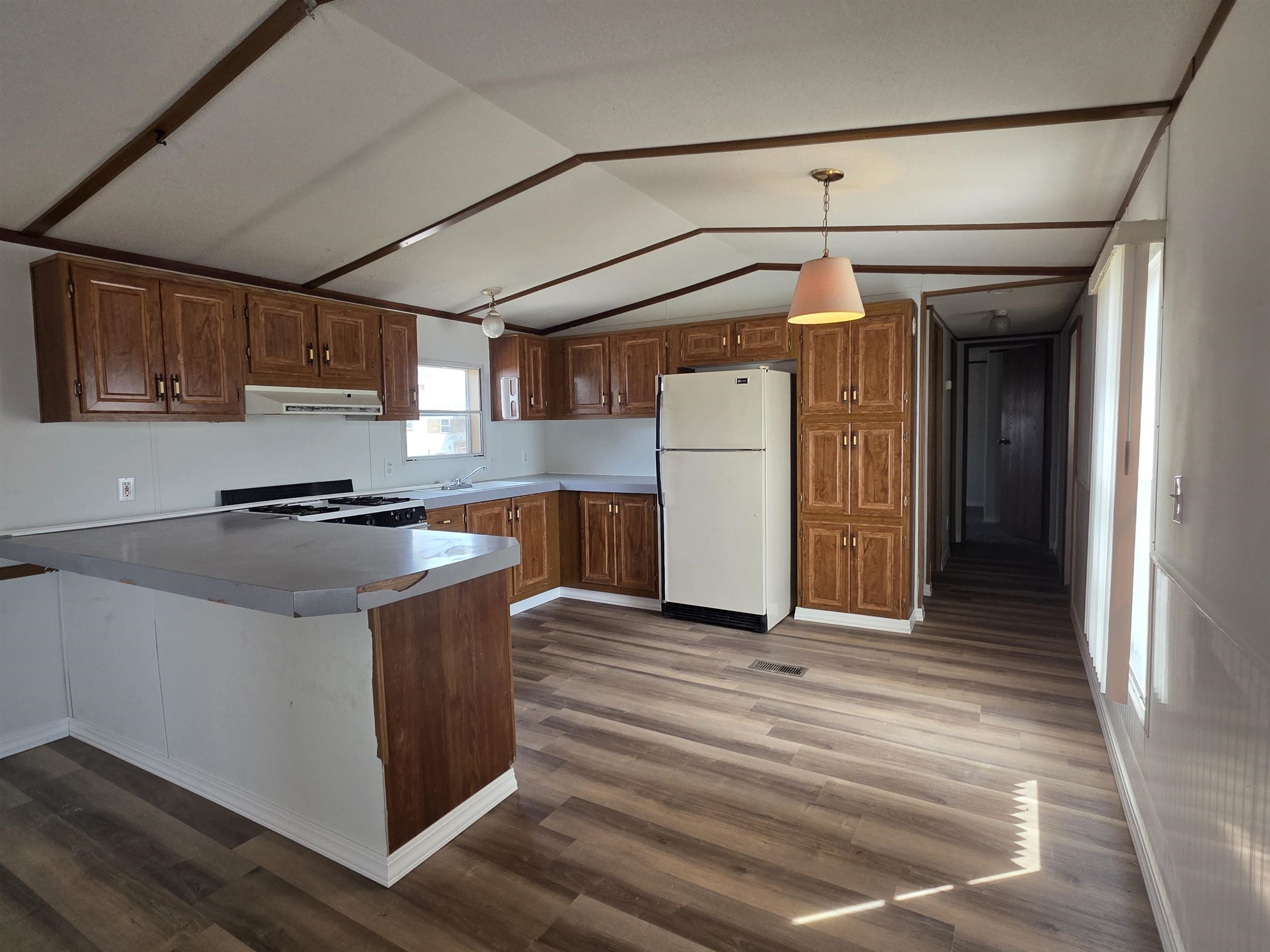 1601 E F #39 Street
