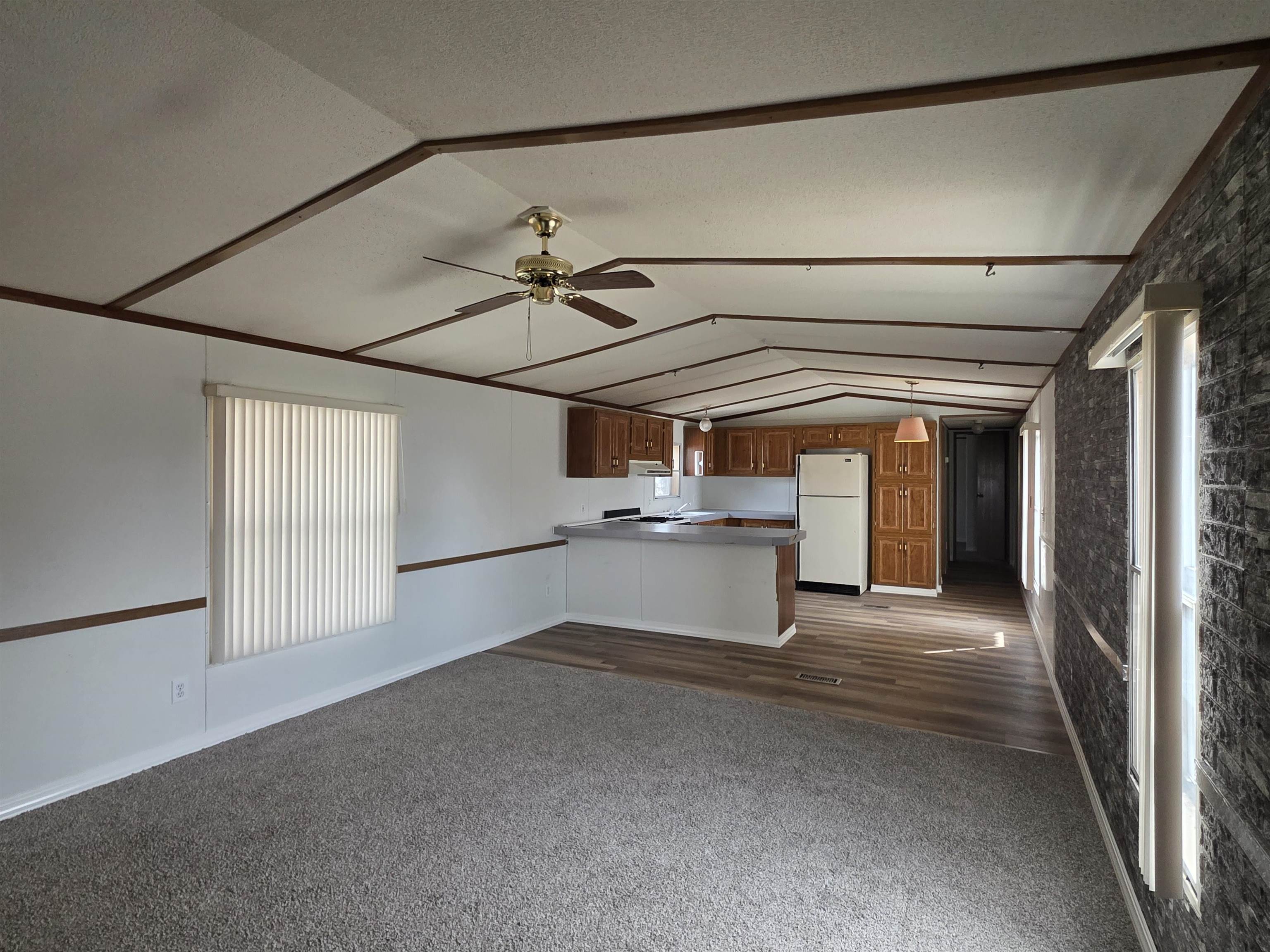 1601 E F #39 Street
