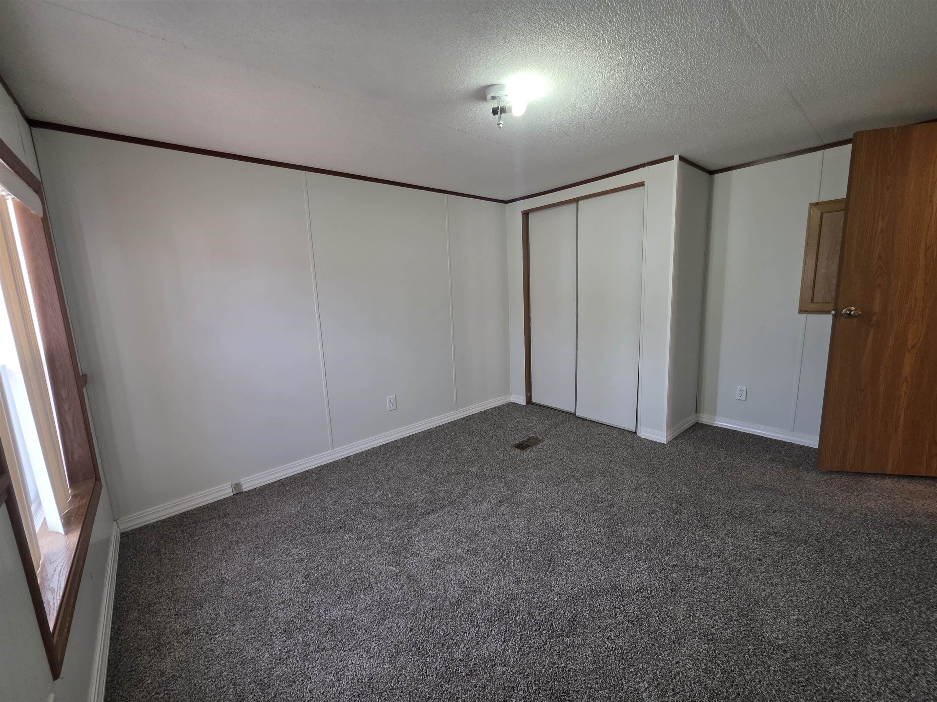 1601 E F #39 Street