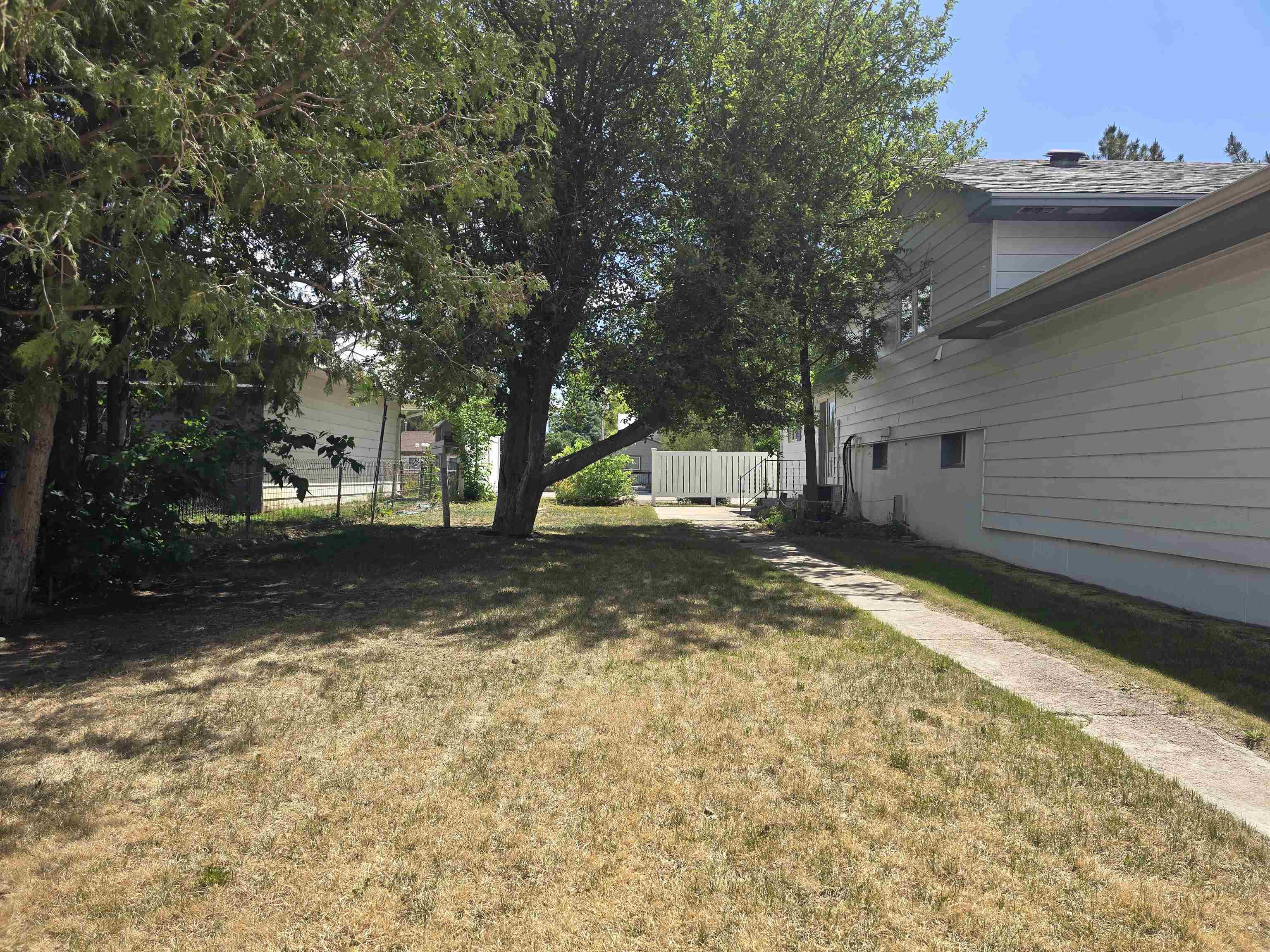 273 S Iowa St