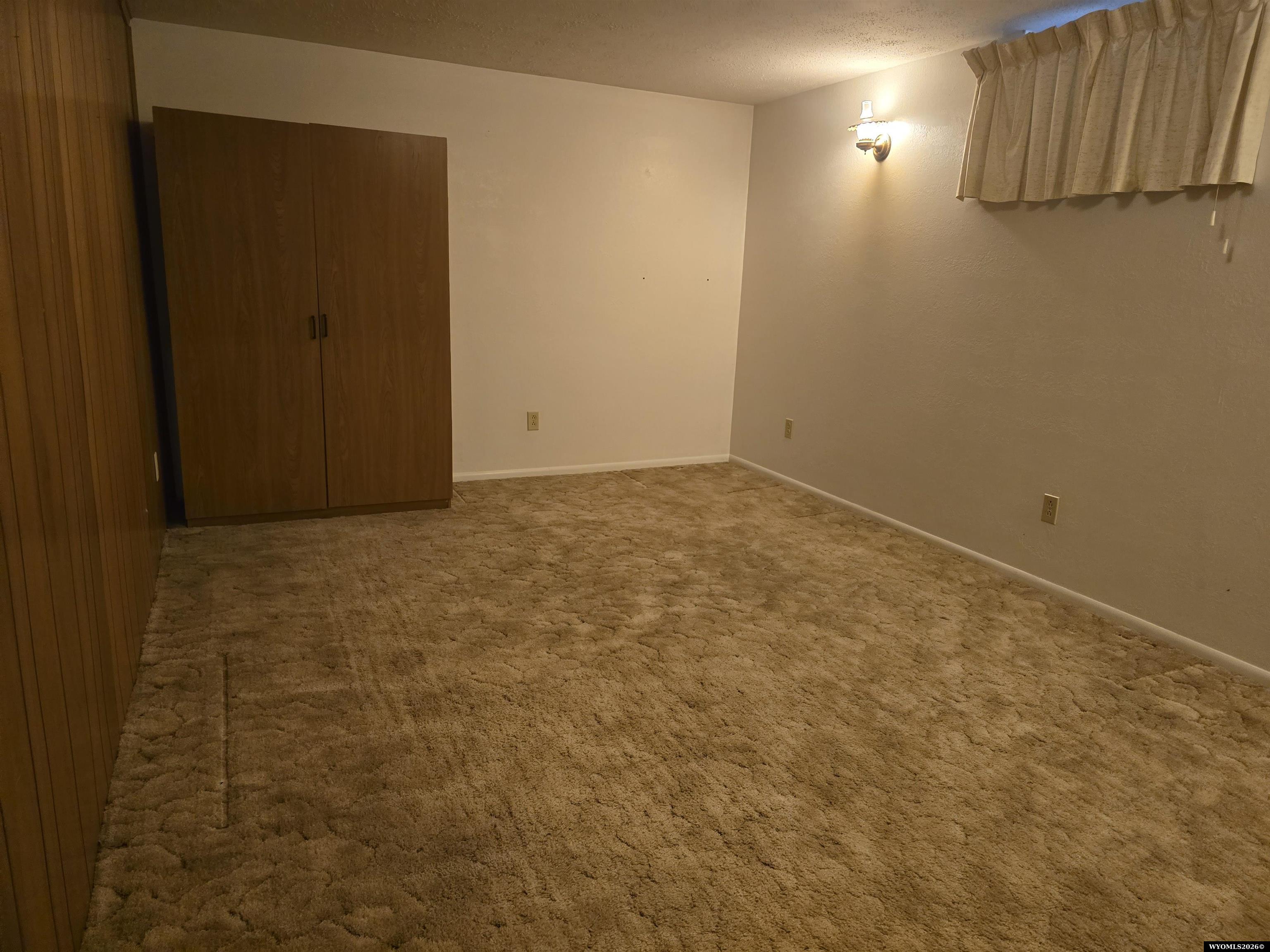 273 S Iowa St