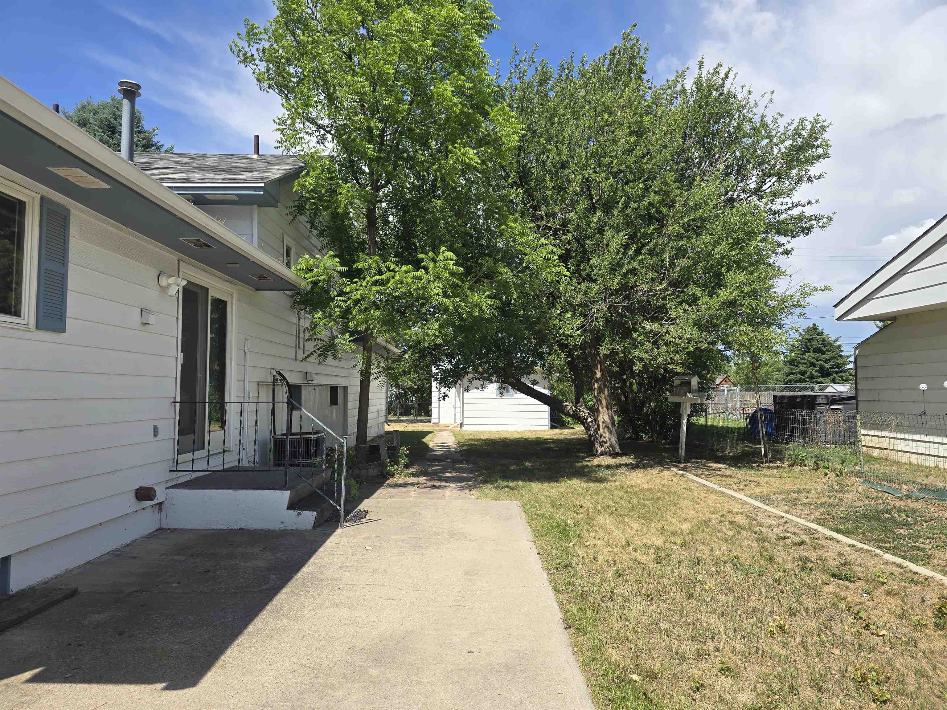 273 S Iowa St